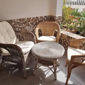 https://casa-gales-relax-next-to-the-sea-apartment-for-families.hotelsfuerteventura.org